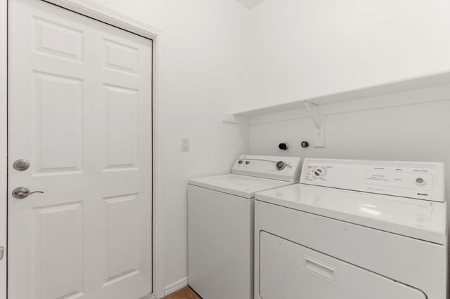 3416 Lockerbie Drive SE, Rio Rancho, NM 87124