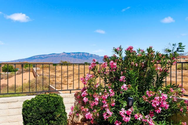 3416 Lockerbie Drive SE, Rio Rancho, NM 87124