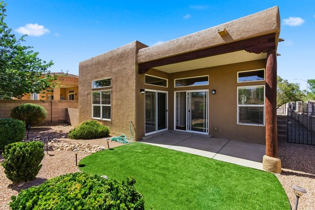 3416 Lockerbie Drive SE, Rio Rancho, NM 87124