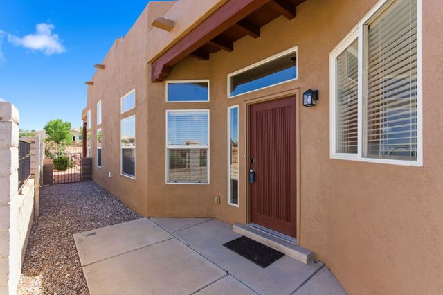 3416 Lockerbie Drive SE, Rio Rancho, NM 87124