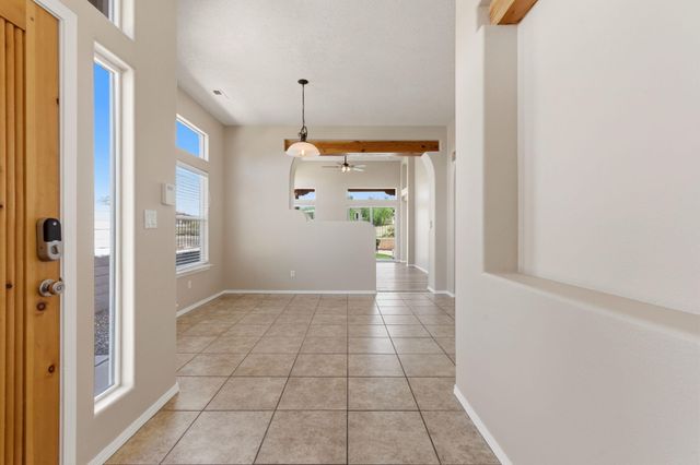 3416 Lockerbie Drive SE, Rio Rancho, NM 87124