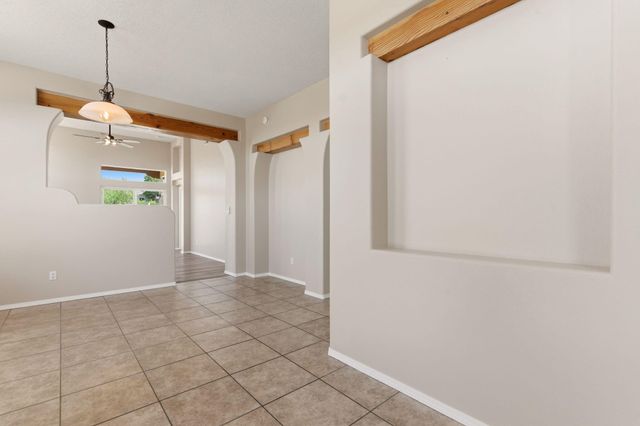 3416 Lockerbie Drive SE, Rio Rancho, NM 87124
