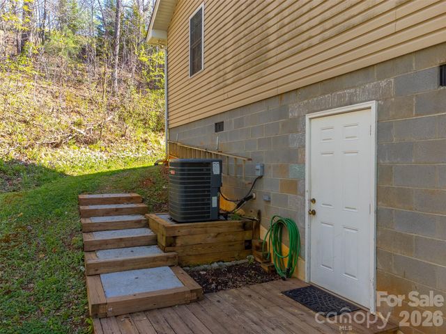 201 Windcrest Ridge, Sylva, NC 28779