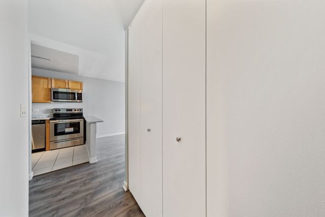 655 W Irving Park Road 1511, Chicago, IL 60613