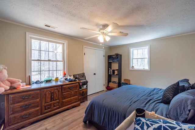 950 APPLE GROVE RD, Mineral, VA 23117