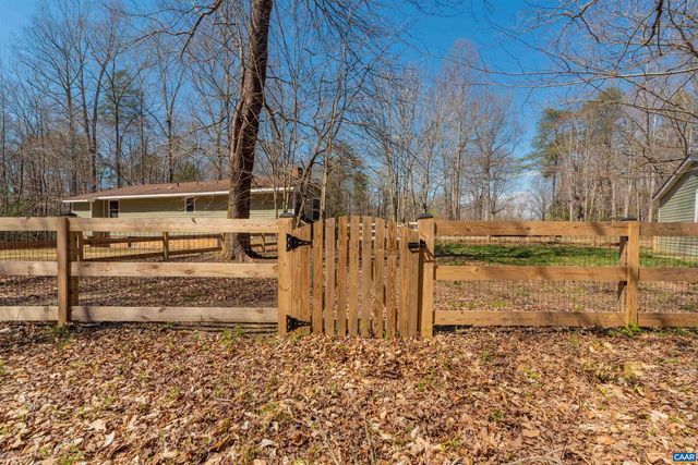 950 APPLE GROVE RD, Mineral, VA 23117