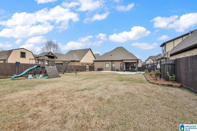 208 ENGLISH VILLAGE CIRCLE, Gardendale, AL 35071