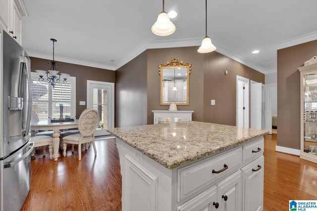 208 ENGLISH VILLAGE CIRCLE, Gardendale, AL 35071