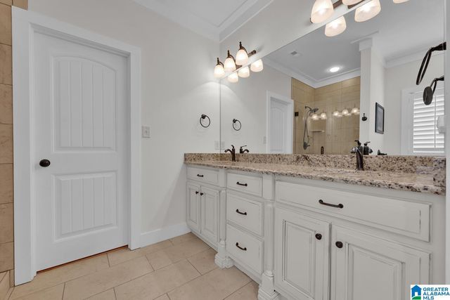 208 ENGLISH VILLAGE CIRCLE, Gardendale, AL 35071