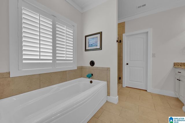 208 ENGLISH VILLAGE CIRCLE, Gardendale, AL 35071