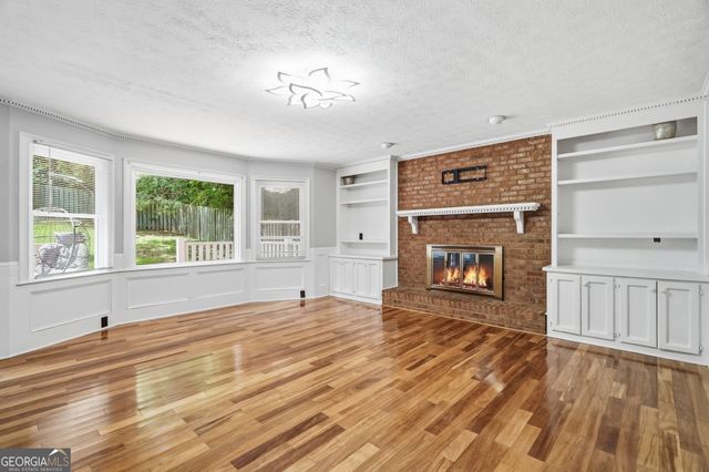 4040 Camaron Way, Snellville, GA 30039