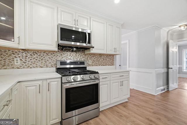 4040 Camaron Way, Snellville, GA 30039