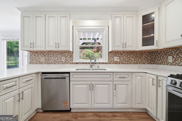 4040 Camaron Way, Snellville, GA 30039