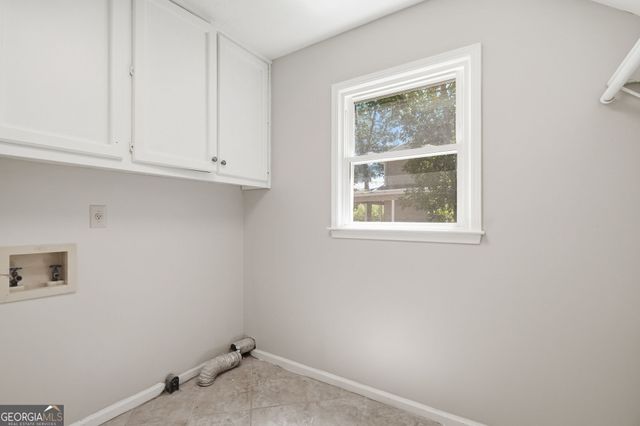 4040 Camaron Way, Snellville, GA 30039
