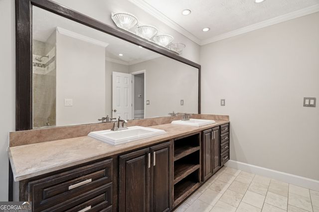 4040 Camaron Way, Snellville, GA 30039