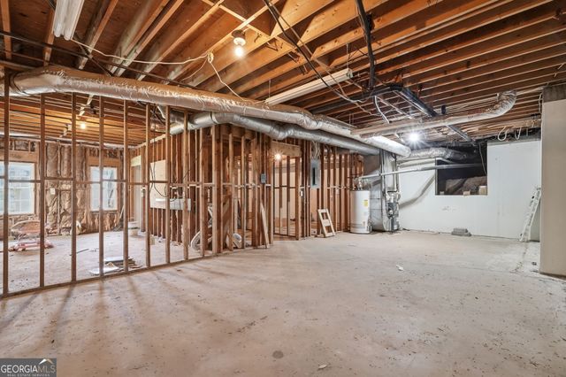 4040 Camaron Way, Snellville, GA 30039