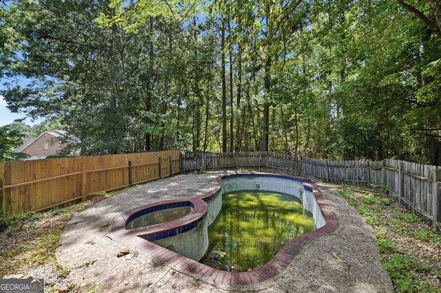 4040 Camaron Way, Snellville, GA 30039