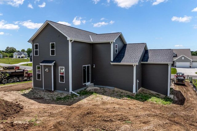 N101W16938 Tanglewood DRIVE, Germantown, WI 53022