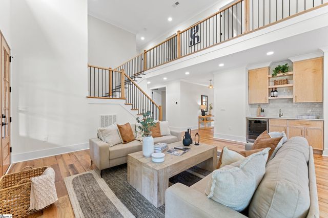 213 Club View Drive, Greenville, SC 29609