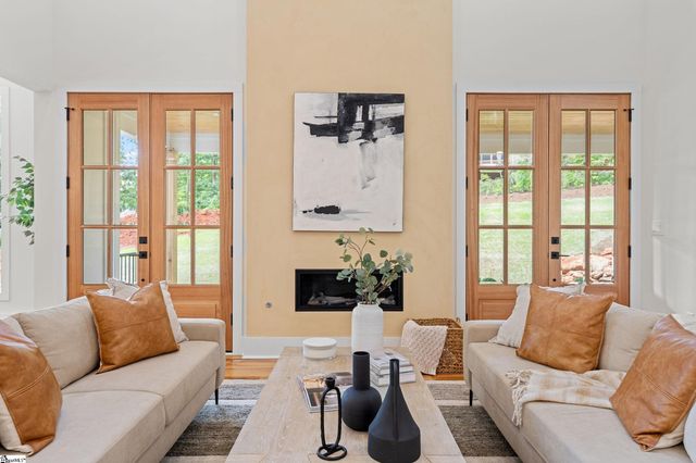213 Club View Drive, Greenville, SC 29609