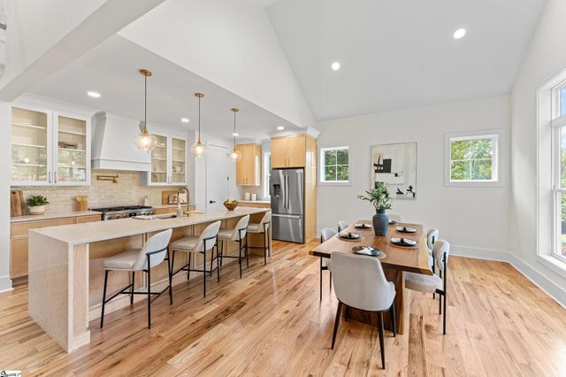 213 Club View Drive, Greenville, SC 29609