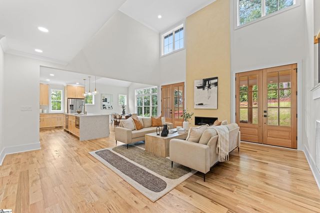 213 Club View Drive, Greenville, SC 29609