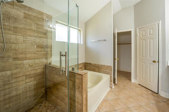 16007 Lakestone Drive, Tomball, TX 77377