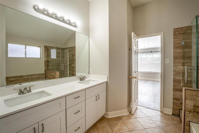 16007 Lakestone Drive, Tomball, TX 77377