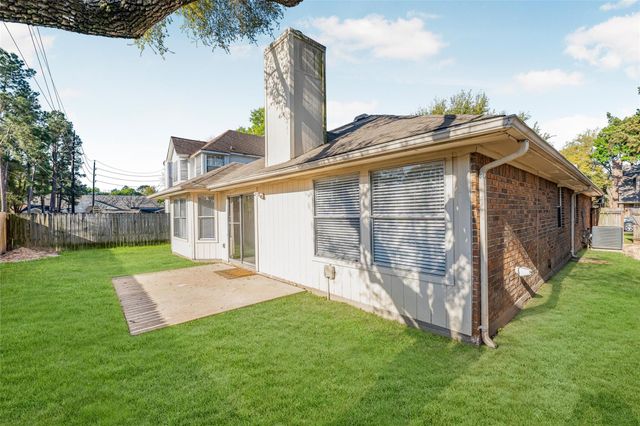 16007 Lakestone Drive, Tomball, TX 77377