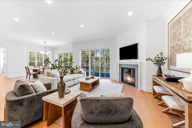 102 KNOXLYN FARM DR, Kennett Square, PA 19348