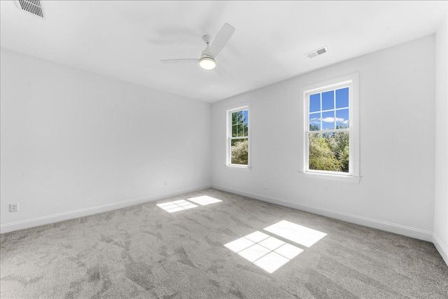 102 KNOXLYN FARM DR, Kennett Square, PA 19348