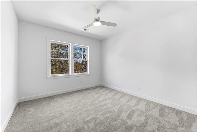 102 KNOXLYN FARM DR, Kennett Square, PA 19348