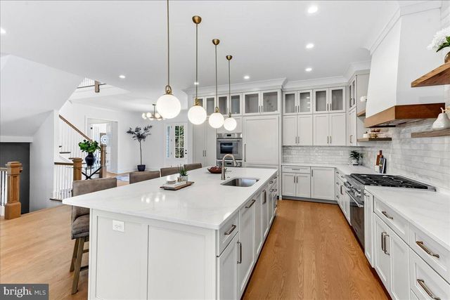 102 KNOXLYN FARM DR, Kennett Square, PA 19348