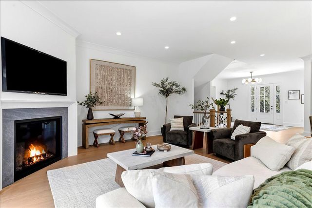 102 KNOXLYN FARM DR, Kennett Square, PA 19348