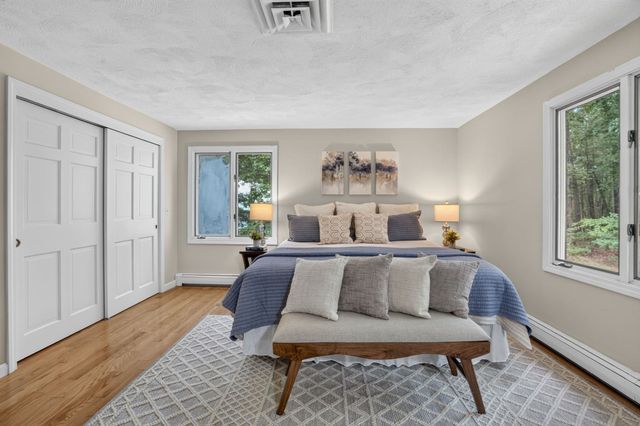 27 Algonquin Ave, Andover, MA 01810