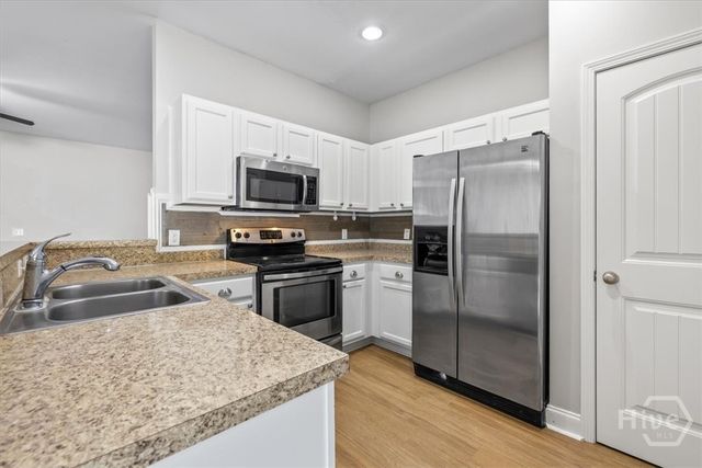 240 Canyon Oak Loop, Richmond Hill, GA 31324