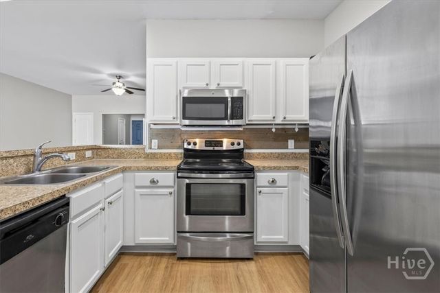 240 Canyon Oak Loop, Richmond Hill, GA 31324