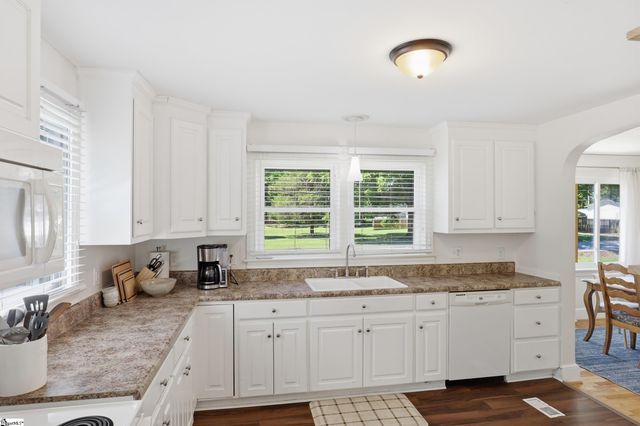 5 Courtney Circle, Greenville, SC 29617