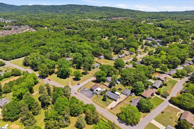 5 Courtney Circle, Greenville, SC 29617