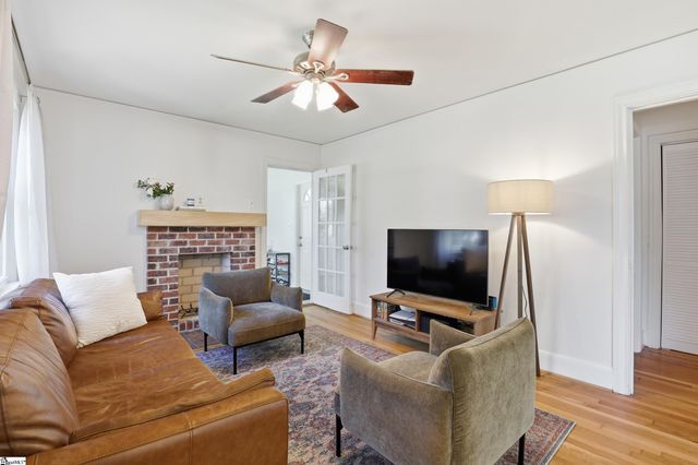 5 Courtney Circle, Greenville, SC 29617