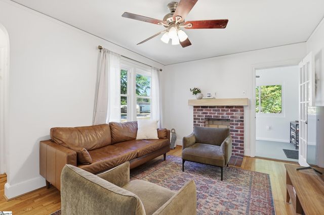 5 Courtney Circle, Greenville, SC 29617