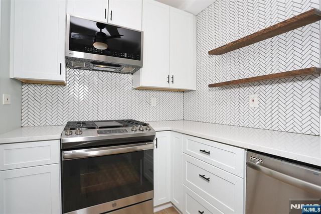 2 Horizon Road 1414, Fort Lee, NJ 07024