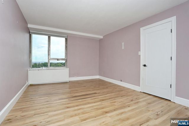 2 Horizon Road 1414, Fort Lee, NJ 07024