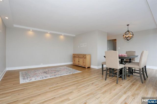 2 Horizon Road 1414, Fort Lee, NJ 07024