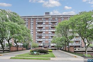 2 Horizon Road 1414, Fort Lee, NJ 07024