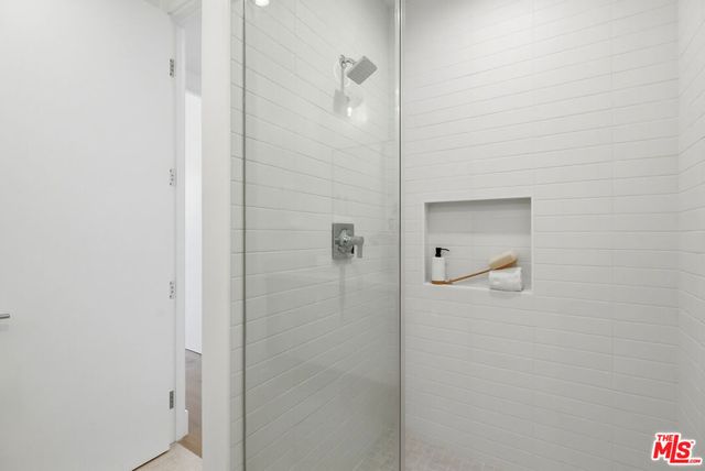 4095 Sawtelle Boulevard B, Culver City, CA 90066