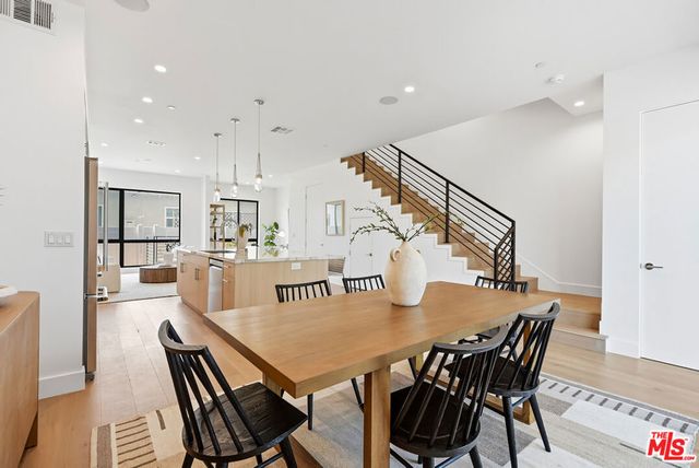 4095 Sawtelle Boulevard B, Culver City, CA 90066