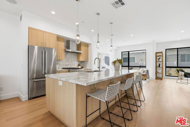 4095 Sawtelle Boulevard B, Culver City, CA 90066