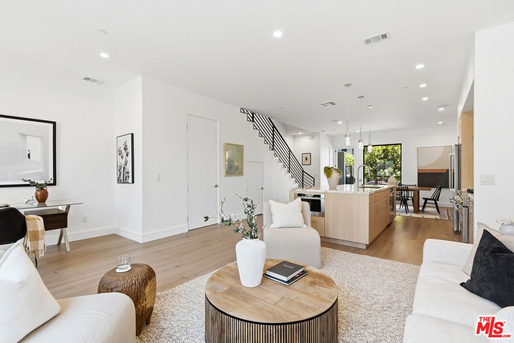 4095 Sawtelle Boulevard B, Culver City, CA 90066