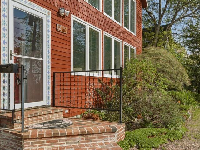 80 Central Avenue, South Burlington, VT 05403